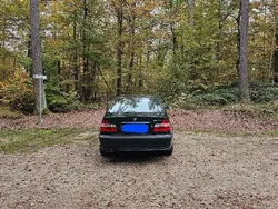 Grün Gebraucht 1999 BMW 323 Limousine | 4.000 € (Guter Preis)