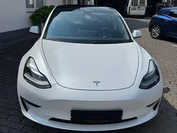 Weiß Gebraucht 2021 Tesla Model 3 Limousine | 21.500 € (Fairer Preis)