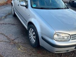 Silber Gebraucht 2001 VW Golf IV Limousine | 1.900 € (Teuer)