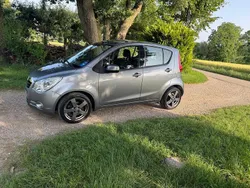 Grau Gebraucht 2010 Opel Agila Edition Kleinwagen | 3.300 € (Fairer Preis)