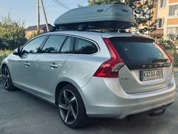 Silber Gebraucht 2014 Volvo V60 Kombi | 9.500 € (Fairer Preis)