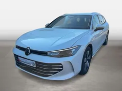 Weiß Gebraucht 2024 VW Passat Business Kombi | 31.890 € (Fairer Preis)