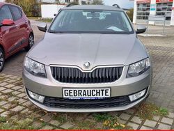 Beige metallic Gebraucht 2014 Skoda Octavia Elegance Kombi | 15.200 € (Etwas zu teuer)