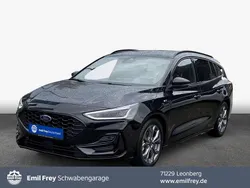 Schwarz Gebraucht 2023 Ford Focus ST-Line Kombi | 23.900 € (Guter Preis)