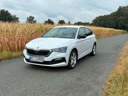 Weiß Gebraucht 2019 Skoda Scala Ambition Kleinwagen | 14.500 € (Fairer Preis)