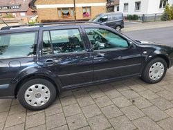 Schwarz Gebraucht 2003 VW Golf IV Basis Kombi | 1.650 € (Guter Preis)