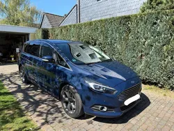 Blau Gebraucht 2015 Ford S-MAX S Van / Kleinbus | 14.100 € (Etwas zu teuer)