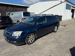Blau Gebraucht 2005 Toyota Avensis Travel Kombi | 1.650 € (Teuer)