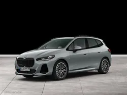 Grau Gebraucht 2024 BMW 223 Active Tourer Van / Kleinbus | 46.063 €
