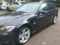 Schwarz Gebraucht 2008 BMW 320 Kombi | 6.000 € (Etwas zu teuer)