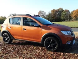 Orange Gebraucht 2018 Dacia Sandero Stepway Kleinwagen | 9.000 € (Fairer Preis)