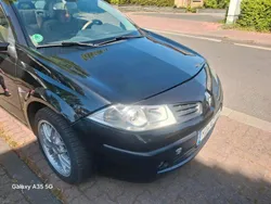 Schwarz Gebraucht 2007 Renault Mégane Cabriolet Cabrio | 3.888 € (Etwas zu teuer)