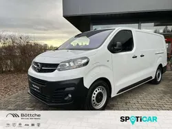 Lackierung weiss icy/typ aussenverkleidung spiegel flach standard Gebraucht 2023 Opel Vivaro-e Combi Edition Van | 28.940 € (Etwas zu teuer)