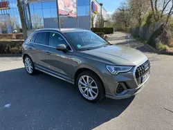 Grau Gebraucht 2018 Audi Q3 S-Line SUV | 25.000 € (Fairer Preis)