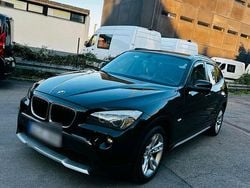 Schwarz Gebraucht 2011 BMW X1 SUV | 7.400 €