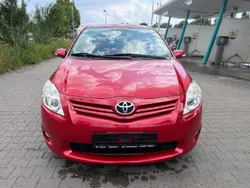 Rot Gebraucht 2011 Toyota Auris Life+ Limousine | 3.999 € (Fairer Preis)
