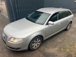 Silber Gebraucht 2005 Audi A6 Kombi | 1.990 € (Teuer)