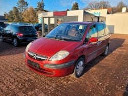 Rot Gebraucht 2006 Citroën C8 Tendance Van / Kleinbus | 990 € (Superpreis)