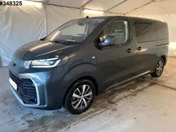 Grau Gebraucht 2024 Toyota Proace Verso Kombi | 34.250 € (Superpreis)