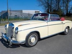 Beige Gebraucht 1960 Mercedes 220 SE Cabrio | 142.000 €