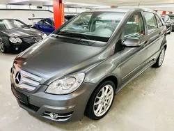 Grau Gebraucht 2011 Mercedes B180 Sport Van / Kleinbus | 8.900 € (Etwas zu teuer)