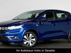 Blau Gebraucht 2024 Dacia Sandero Expression Kleinwagen | 18.570 € (Fairer Preis)