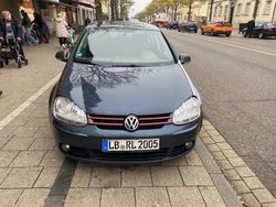 Blau Gebraucht 2006 VW Golf V Sportline Limousine | 2.100 € (Fairer Preis)
