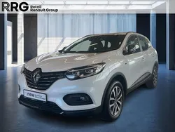 Weiß Gebraucht 2022 Renault Kadjar Black Edition SUV | 18.590 € (Fairer Preis)