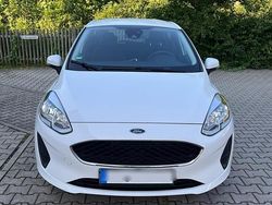 Weiß Gebraucht 2019 Ford Fiesta Cool & Connect Kleinwagen | 9.450 € (Fairer Preis)