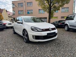 Weiß Gebraucht 2010 VW Golf VI Sound Limousine | 12.900 € (Teuer)