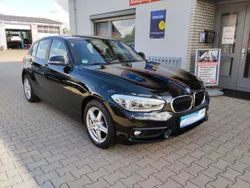 Schwarz Gebraucht 2018 BMW 118 Advantage Kleinwagen | 13.999 € (Fairer Preis)