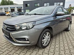 Grau Gebraucht 2017 Lada Vesta Limousine | 2.500 €