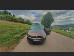 Braun Gebraucht 2011 VW Touran Van / Kleinbus | 8.500 € (Fairer Preis)