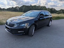 Schwarz Gebraucht 2019 Skoda Octavia Ambition Kombi | 15.900 € (Fairer Preis)