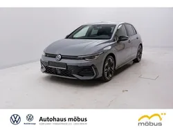 Mondsteingrau Neu 2025 VW Golf VIII R-line Limousine | 38.990 € (Teuer)