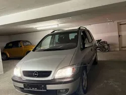 Silber Gebraucht 2002 Opel Zafira Van / Kleinbus | 3.300 € (Teuer)