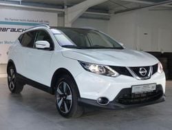 Weiß Gebraucht 2016 Nissan Qashqai N-Connecta SUV | 13.490 € (Fairer Preis)