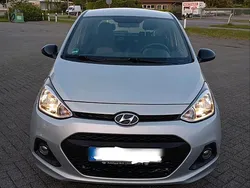 Silber Gebraucht 2015 Hyundai i10 Kleinwagen | 5.500 € (Fairer Preis)