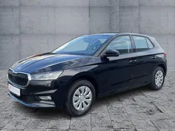 Schwarz Neu 2025 Skoda Fabia Essence Limousine | 17.970 € (Fairer Preis)