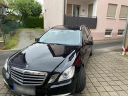 Schwarz Gebraucht 2012 Mercedes E220 Avantgarde Kombi | 9.000 € (Fairer Preis)