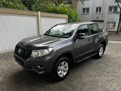 Grau Gebraucht 2021 Toyota Land Cruiser Comfort SUV | 48.950 €