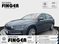 Graphitegrau metallic Gebraucht 2024 Skoda Octavia Selection Kombi | 32.450 € (Guter Preis)