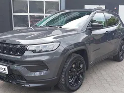 Grau Gebraucht 2023 Jeep Compass Night Eagle SUV | 27.997 € (Fairer Preis)