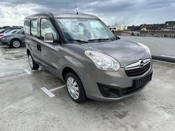 Braun Gebraucht 2012 Opel Combo Edition Van / Kleinbus | 3.900 € (Guter Preis)