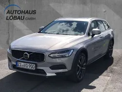 Silber metallic Gebraucht 2023 Volvo V90 CC Plus Kombi | 47.980 € (Fairer Preis)