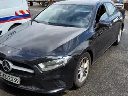 Schwarz Gebraucht 2020 Mercedes A180 Limousine | 14.161 € (Guter Preis)