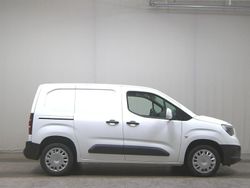 Jade weiss Gebraucht 2021 Opel Combo Limousine | 12.780 € (Superpreis)