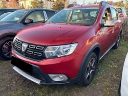 Rot Gebraucht 2020 Dacia Sandero Prestige SUV | 13.900 € (Fairer Preis)