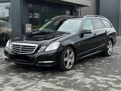 Schwarz Gebraucht 2011 Mercedes E350 Avantgarde Kombi | 10.900 € (Guter Preis)