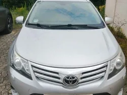 Grau Gebraucht 2012 Toyota Avensis Life Kombi | 5.299 € (Guter Preis)